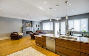 5 595 Montbeck Cres