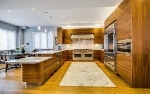 6 595 Montbeck Cres