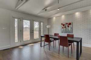 616 Mississauga Cres Modern