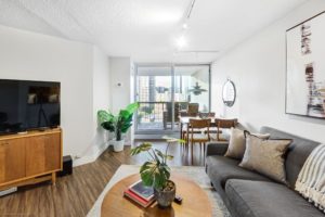 77 Maitland Pl 1224