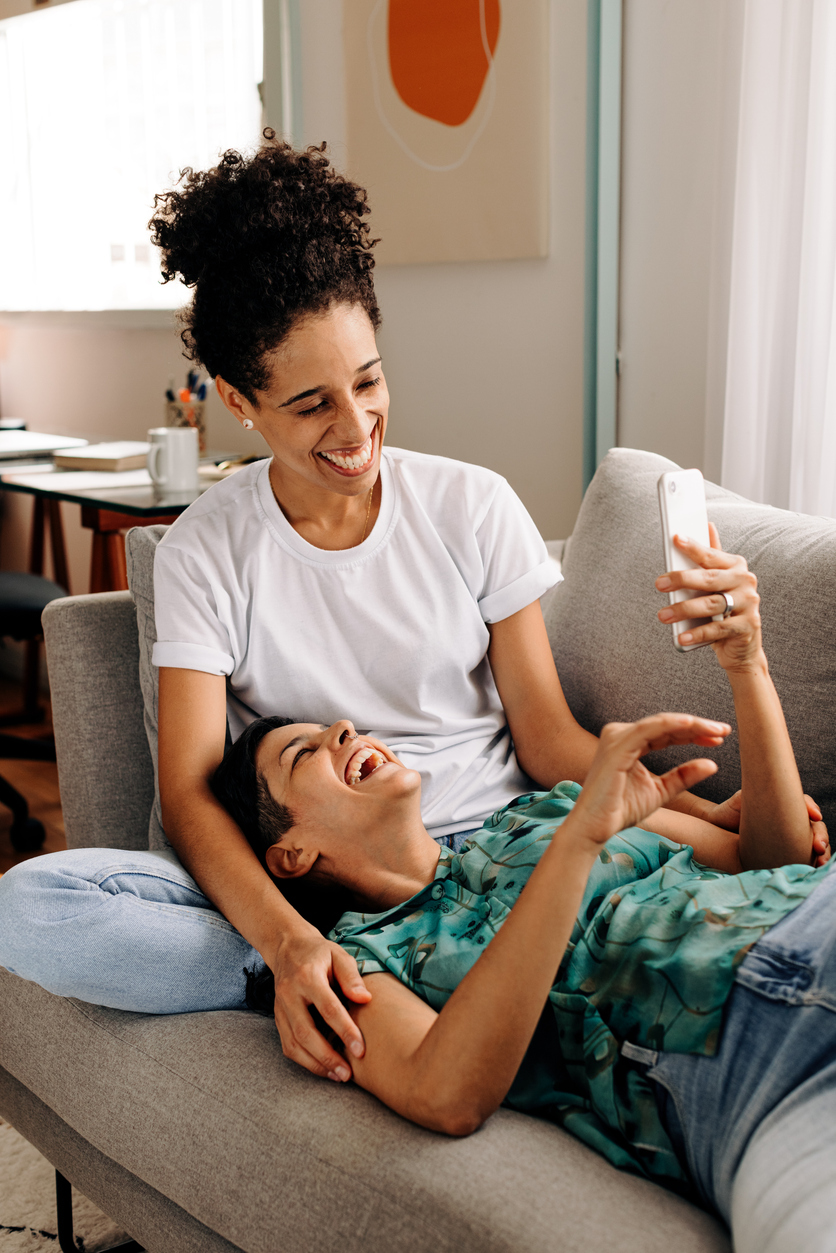 My parents have money but hate spending it meanwhile their house is falling apart around them | HOMEROOM a Weekly Real Estate Advice Column from the BREL team | December 5