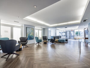 140 Simcoe St #304 building common area