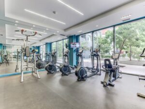 525 Adelaide St W gym