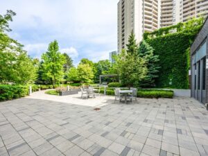18 Graydon Hall Dr shared outdoor space with BBQs